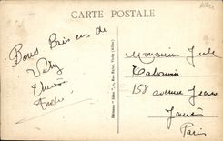 CPA Vichy Nouveau Parc Monument eleve a la Memoire de l Aviateur Gilbert