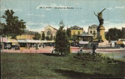 VINTAGE POSTCARD Vichy the Place of the Market