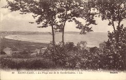 CPA Saint Cast La Plage vue de la Garde Guerin
