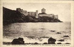 CPA Cap Frehel Le fort La Latte