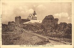 VINTAGE POSTCARD Island of Brehat Lighthouse of the Peacock