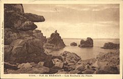 VINTAGE POSTCARD Island of Brehat Rocks of the Peacock