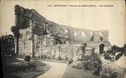 CPA Bordeaux Ruines du Palais Gallien Vue generale