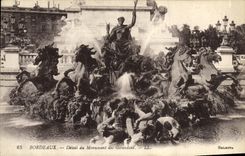CPA Bordeaux Detail du Monument de Girondins