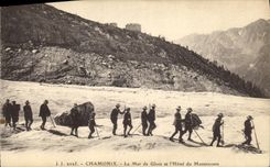 VINTAGE POSTCARD Chamonix Sea of Ice and L Hotel of Montenvers
