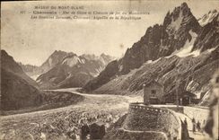VINTAGE POSTCARD Chamonix Sea of Ice el Railroad of Montenvers