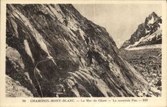 VINTAGE POSTCARD Chamonix Mont Blanc Mer Of Ice did not amuvais It