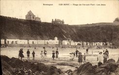 VINTAGE POSTCARD Binic Beach of L Before Port Plays