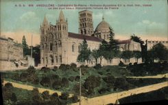 VINTAGE POSTCARD Angouleme Byzantine Cathedral St Plerre Romano