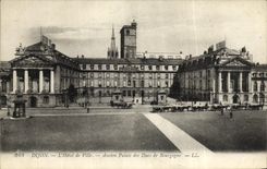 VINTAGE POSTCARD Dijon L Town hall Old Palate of the Dukes of Bourgogue