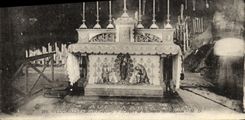 CPA Lourdes L autel de la source miraculeuse