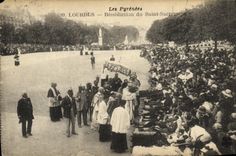 CPA Lourdes Benediction du Saint Sacrement