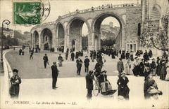 CPA Lourdes Les Arches du Rosaire
