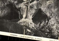 CPA Lourdes Grotte des Espeluges Le Calvaire