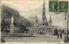 CPA Lourdes La Vierge Canonisee et la Basilique