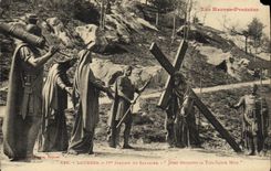 CPA Lourdes lV e Station du Calvaire Jesus rencontre sa tres Sainte Mere