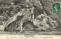 CPA Lourdes La Grotte au Moment des Apparitions en 1858