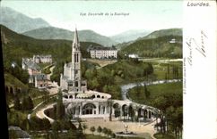 CPA Lourdes Vue de la Basilique 