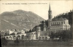 CPA Lourdes La Basilique et le pic du Grand Jer