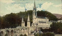 CPA Lourdes La Basilique et le Caivaire