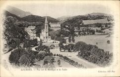 CPA Lourdes Basilique Vue sur la basiliquet et la Vallee