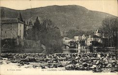 CPA Lourdes Le Pont Vieux et la cascade