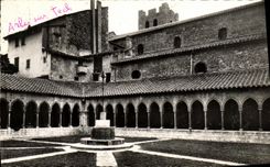 CPM Arles Sur Tech Interieur du Cloitre