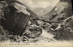 VINTAGE POSTCARD Luz Route De Luz has Gavarnie Chaos