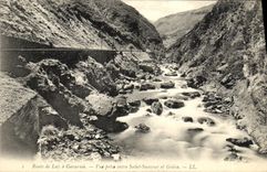 VINTAGE POSTCARD Route De Luz Seen from has Gavarnie between Saint Saver and Gedre