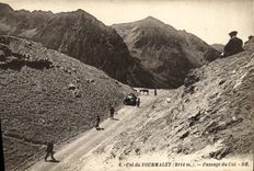 VINTAGE POSTCARD Collar of Tourmalet Passage of the Collar