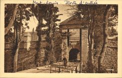 VINTAGE POSTCARD the Pyrenees Mont Louis Carries D entered