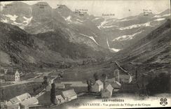 CPA Gavarnie Vue Generale du VIllage et du Cirque