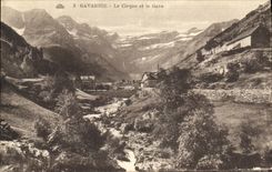 CPA Gavarnie Cirque et le Gave