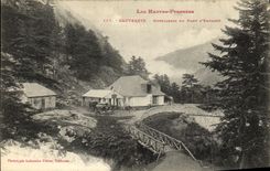 VINTAGE POSTCARD Cauterets hotel trade of the Bridge D Spain