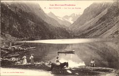 VINTAGE POSTCARD Cauterets the Lake De Gaube Child Ass