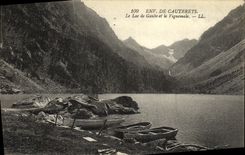 VINTAGE POSTCARD Env de Cauterets the Lake Gaube and Vignemale