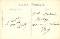 CPA Menton Vue sur la Vieille Ville Bateau