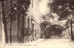 VINTAGE POSTCARD Fatty the House of Fragonard