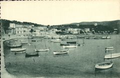 CPA Saint Jean Cap Ferrat Le Port vu d ensemble Bateaux
