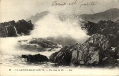 CPA Ile Sainte Marguerite Un coup de Mer