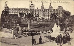CPA Nice Excelsior Hotel Regina et la Statue de la reine Victoria