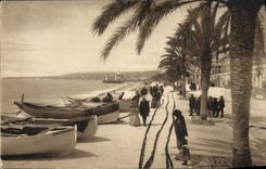 CPA Nice La Promenade des Anglais et le Palais de La Jetee Bateaux