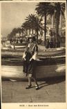 VINTAGE POSTCARD Nice Quay Of the United States Woman Folklore
