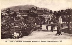 CPA Nice une allee des jardins et le casino