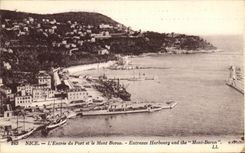 CPA Nice L Entree du Port et le Mont Boron Bateaux 