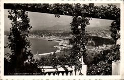 POSTAL de la VENDIMIA Niza vista entre las pergolas