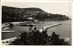 CPM Nice L Entree du Port et le Mont Boron