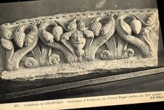 CPA Cathedrale de Chartres Sculptures d Archivolte du Portail Royal