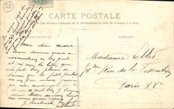 CPA Maintenon Chateau Cour et Facade Septentrionale