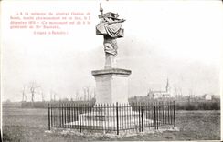 CPA Loigny la Bataille Croix du General de Sonis